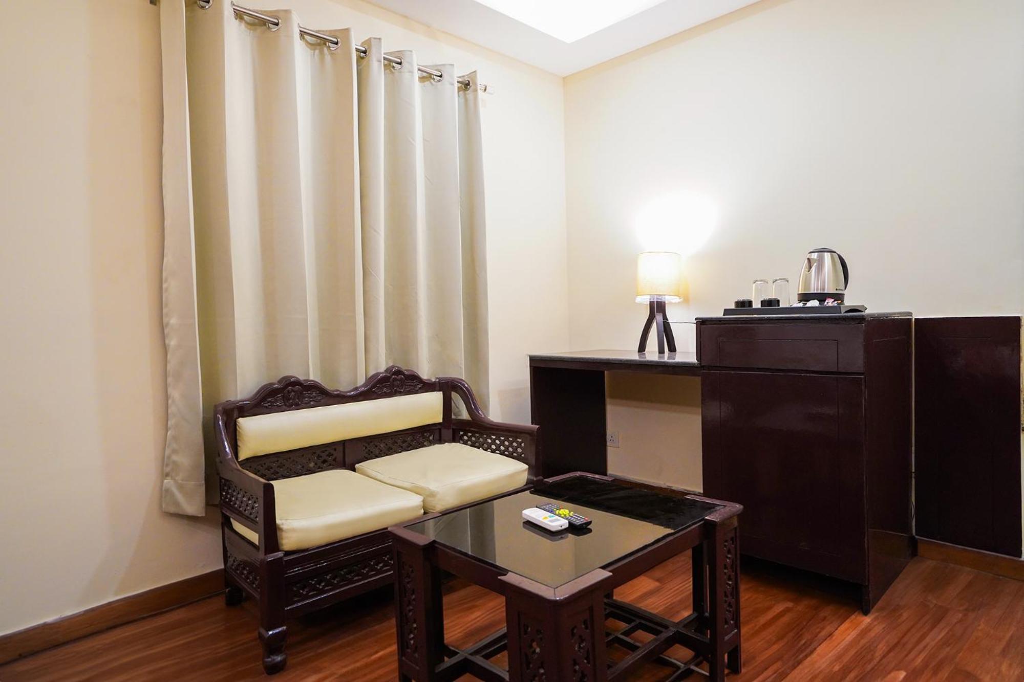 Fabhotel Polovictory Palace Jaipur Bagian luar foto